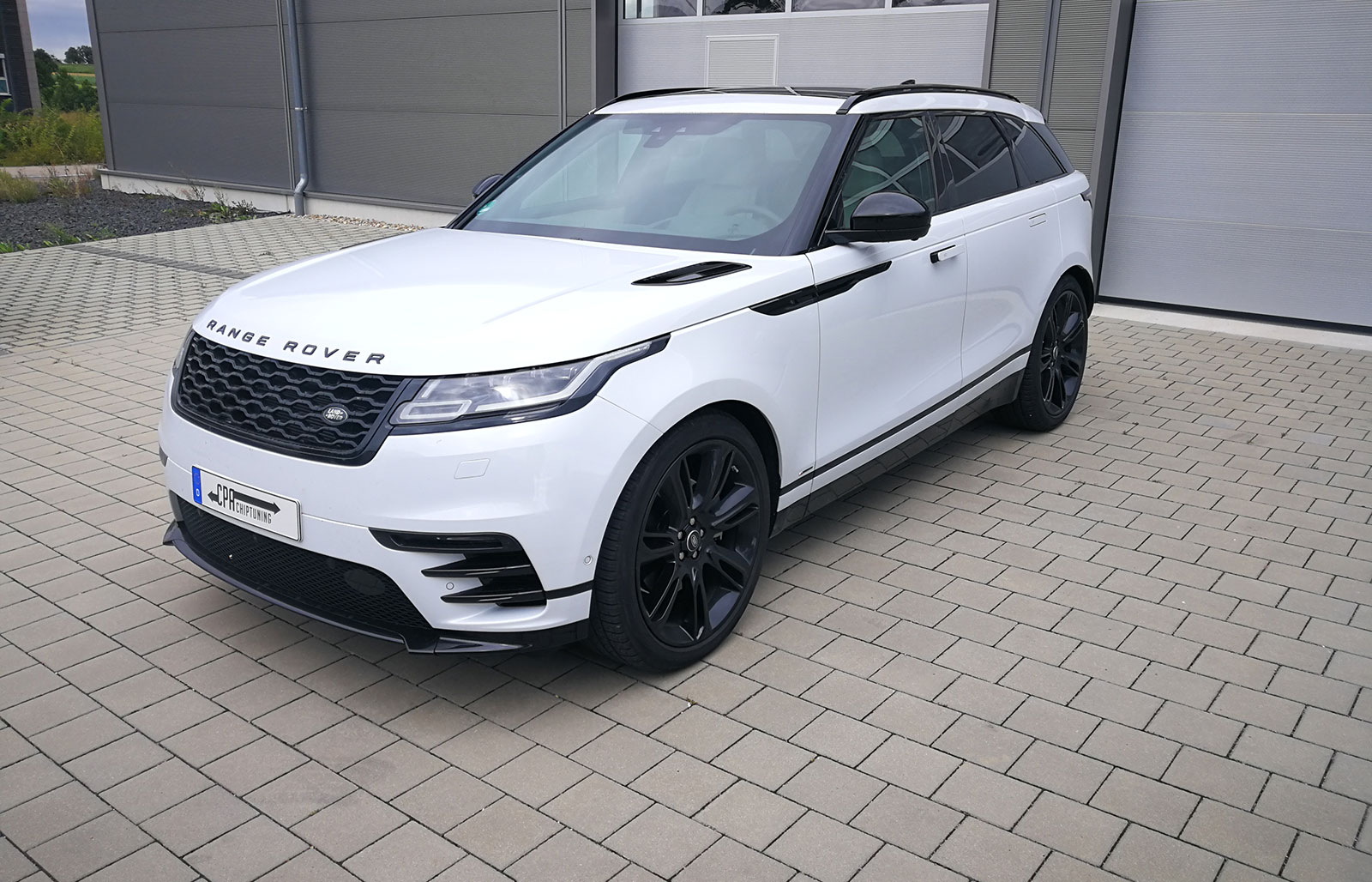 RANGE ROVER VELAR